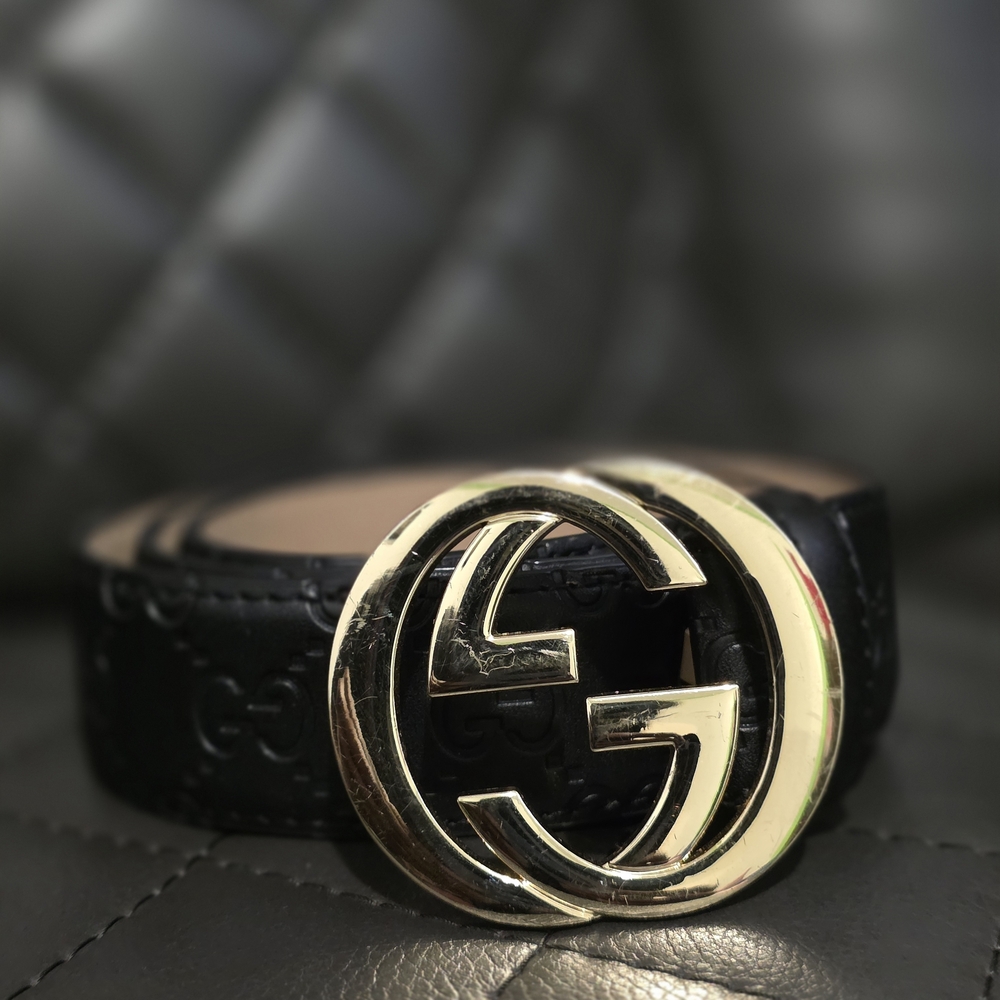 Gucci Black Belt with Gold Buckle